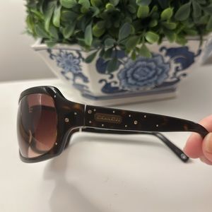 COACH SUNGLASSES